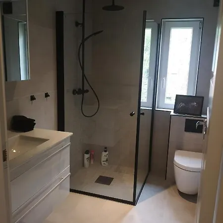 Apartment All Inclusive Bed & Breakfast In Brand New Apartment
